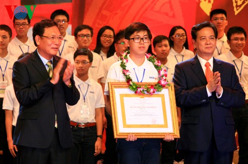PM: political system will be involved in educational development - ảnh 1